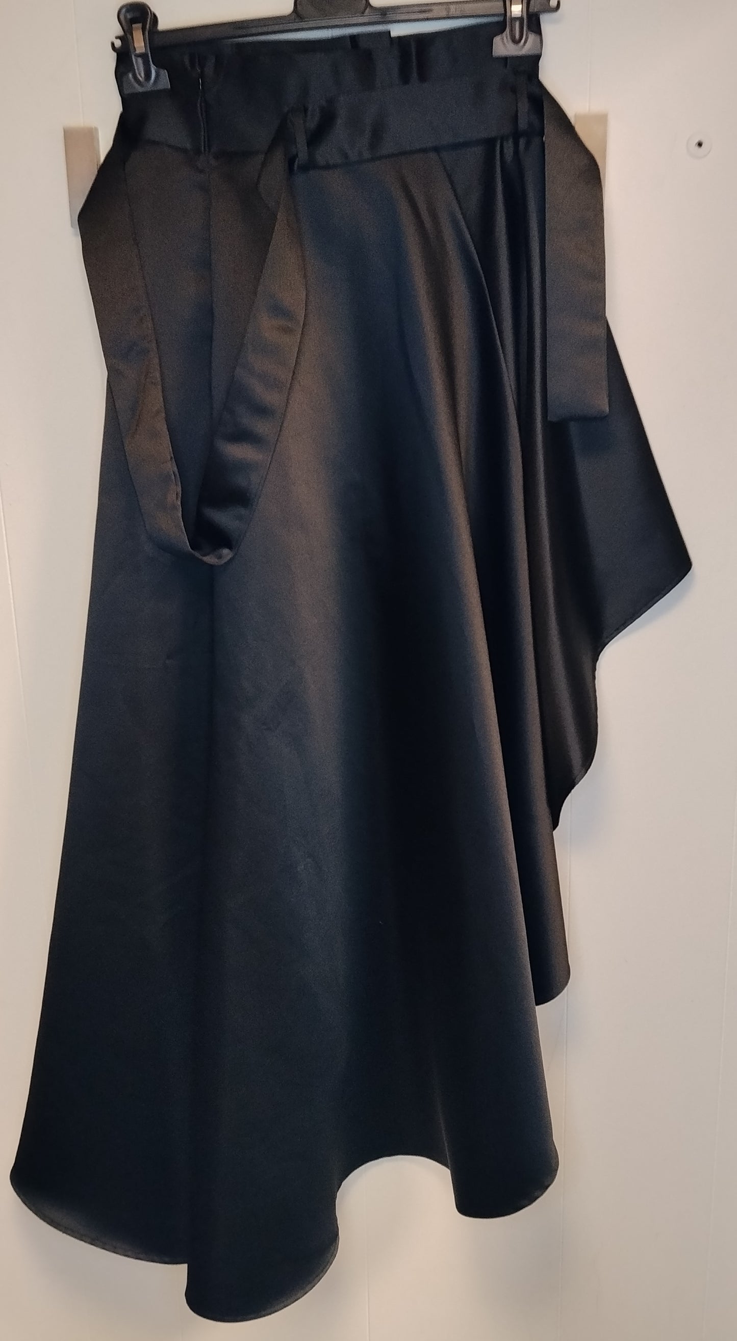 Gonna Donna Imperial Nera Asimmetrica Taglia S – Elegante con Volant e Cintura