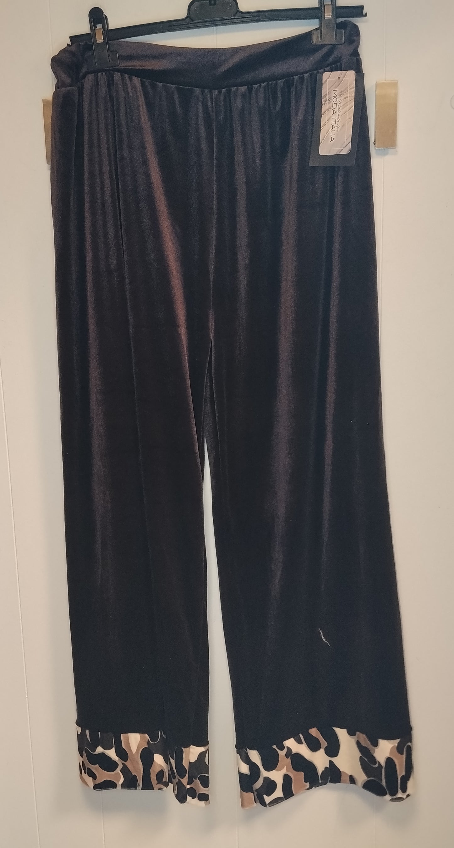 Pantaloni palazzo donna taglia L neri con fondo fantasia animalier