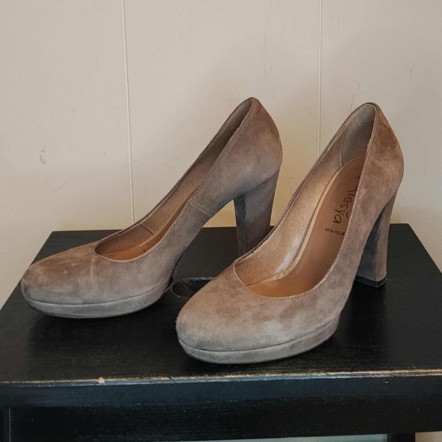 Décolleté Donna Alesya Beige Scamosciate con Plateau Tg 36