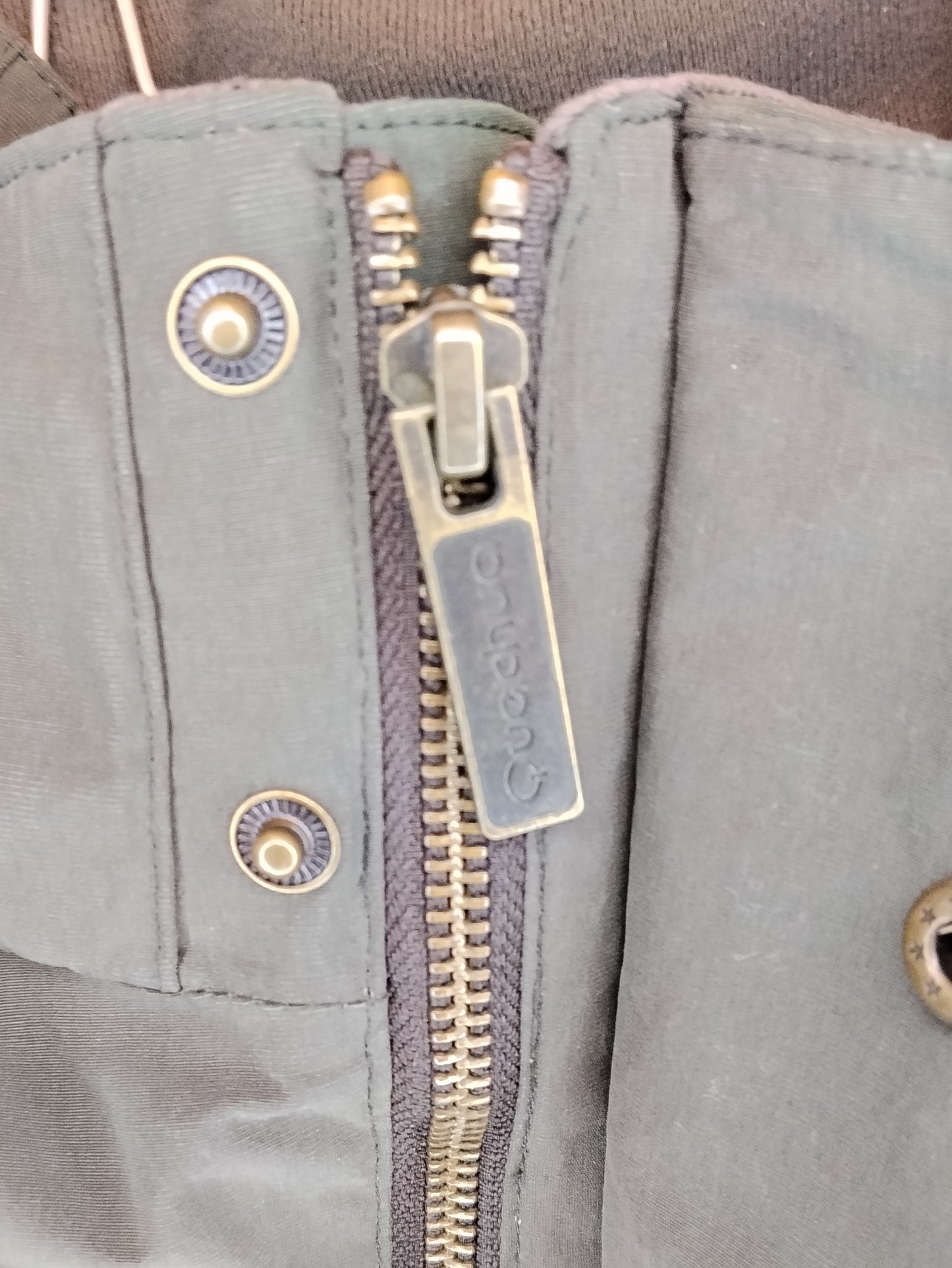 Quechua Giacca Uomo Impermeabile Trekking Taglia XXXL con Cappuccio