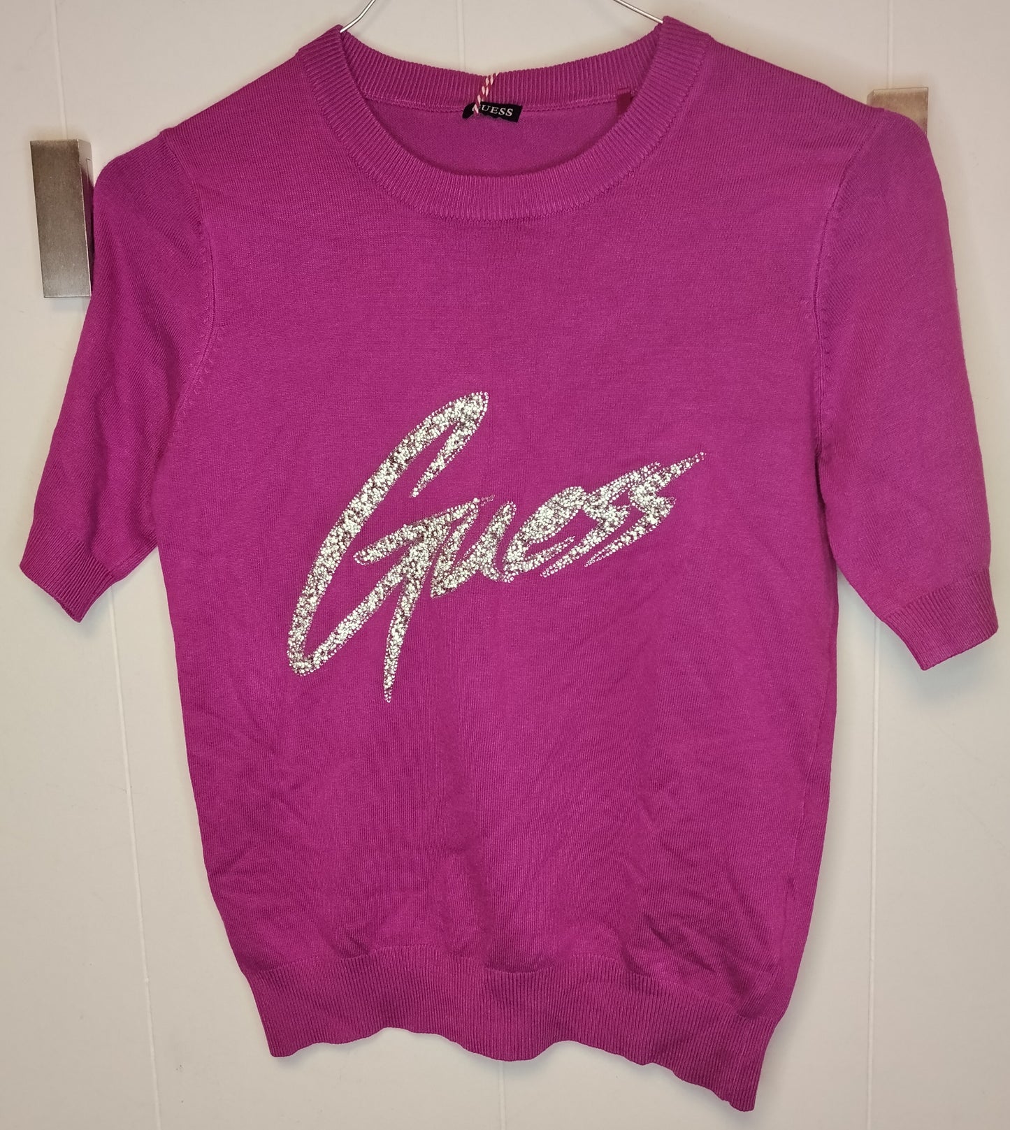 Maglia Donna Guess Fucsia Logo Glitter Mezza Manica Taglia XS