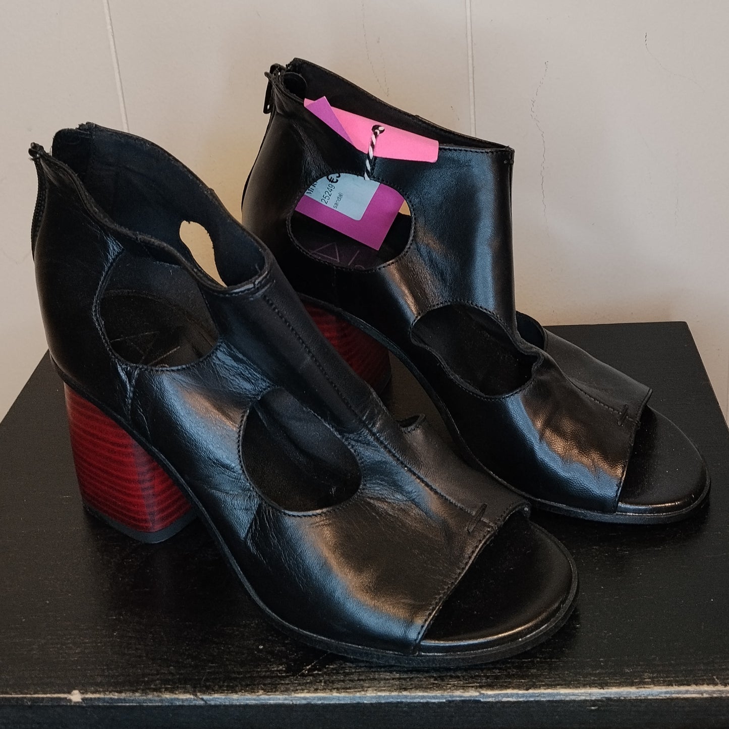 Scarpe Donna Alesya 38 Sandali Tacco Rosso Nero Design Moderno