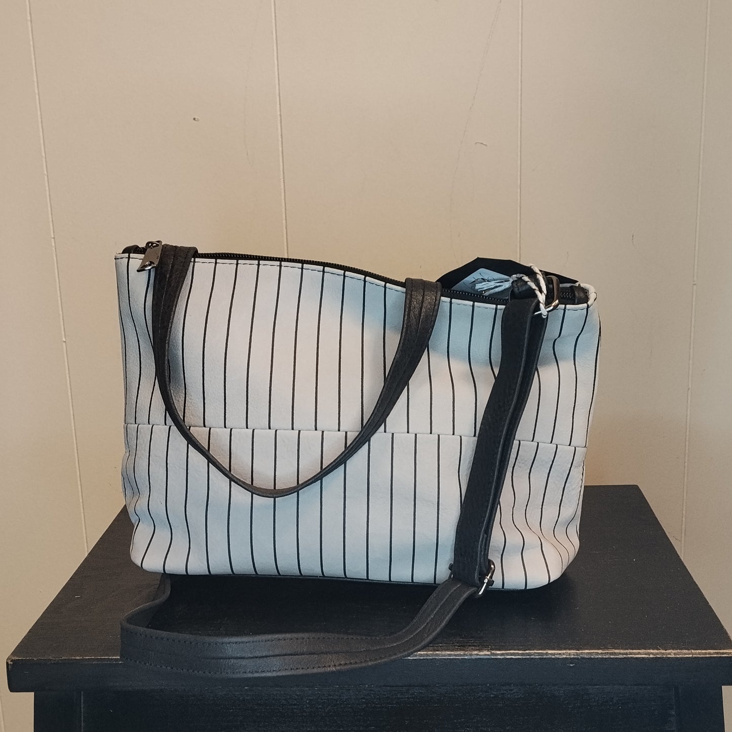 Borsa Donna Bianco Nero Righe con Tracolla e Manici Doppi