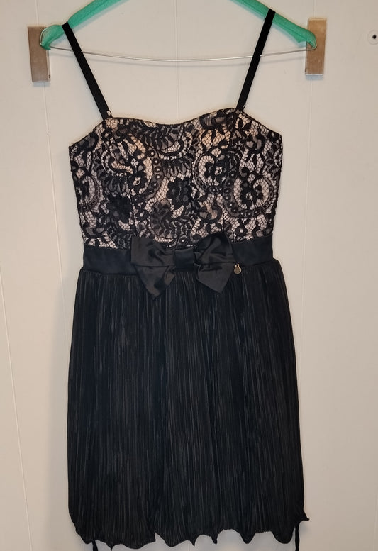 Abito Elegante Rinascimento Nero Pizzo e Plissé Donna Taglia S