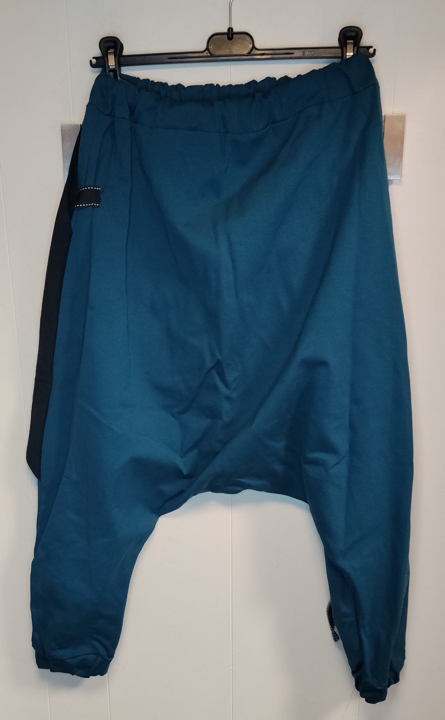 Pantaloni Harem Donna Blu e Neri Taglia 40 Stile Asimmetrico