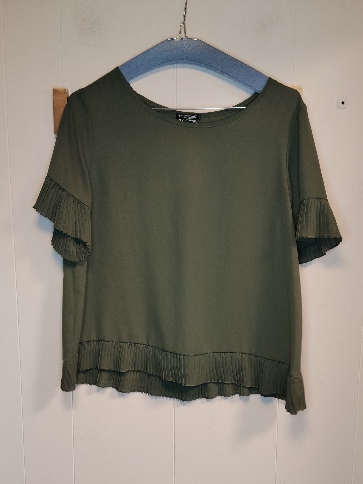 Blusa Donna Pittarello Verde Militare con Volant Plissettati Taglia S