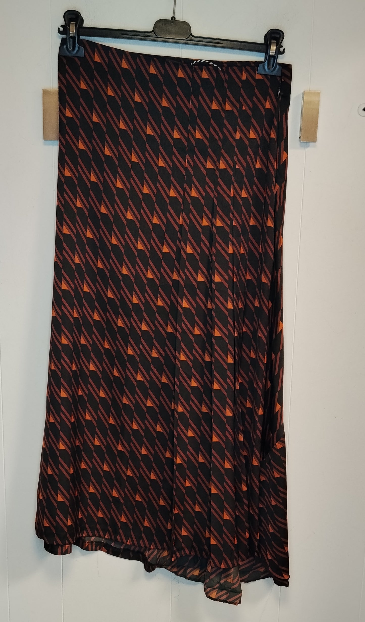 Gonna Lunga Zara Fantasia Geometrica Nero e Ruggine Taglia S