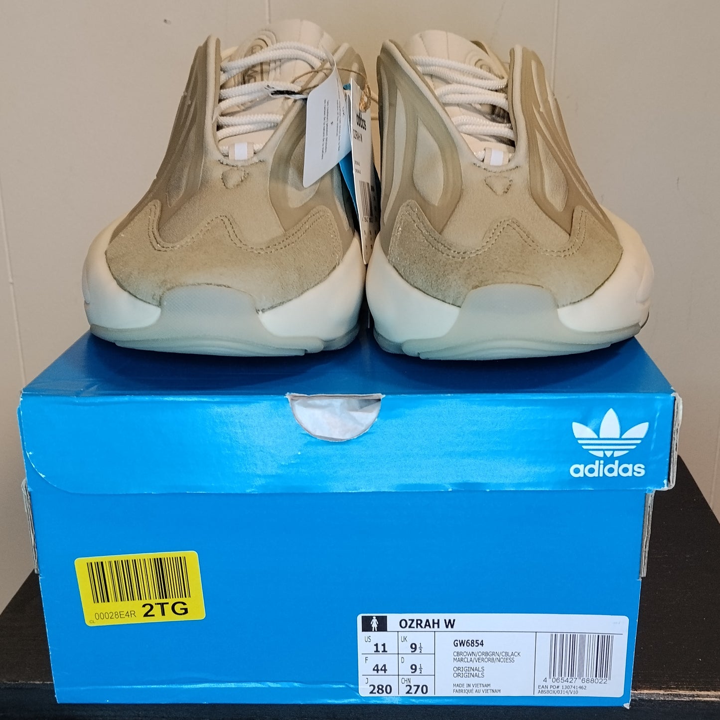 Sneakers Adidas Ozrah W Uomo Donna Taglia 43,5 Nuove con Scatola e Cartellino