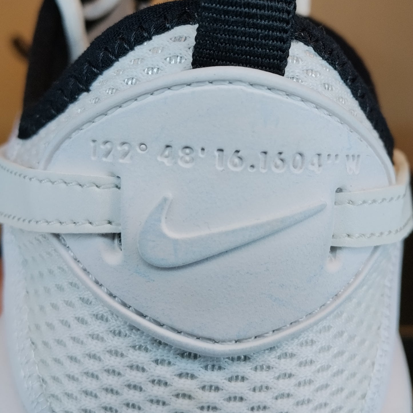 Sneakers Nike Uomo Donna Bianche Taglia 44 Complete di Scatola