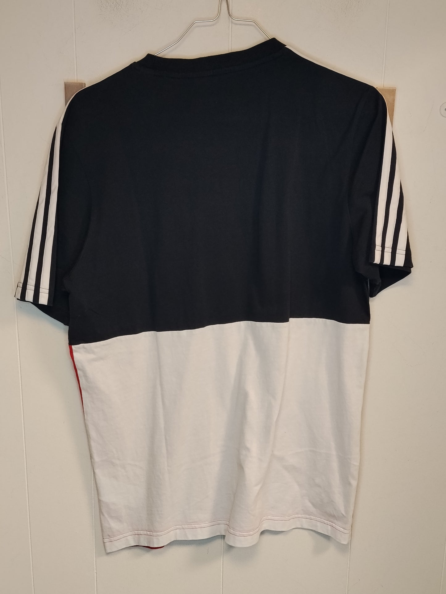 T-Shirt Adidas Uomo Nero Rosso Taglia S Logo Frontale 3 Strisce