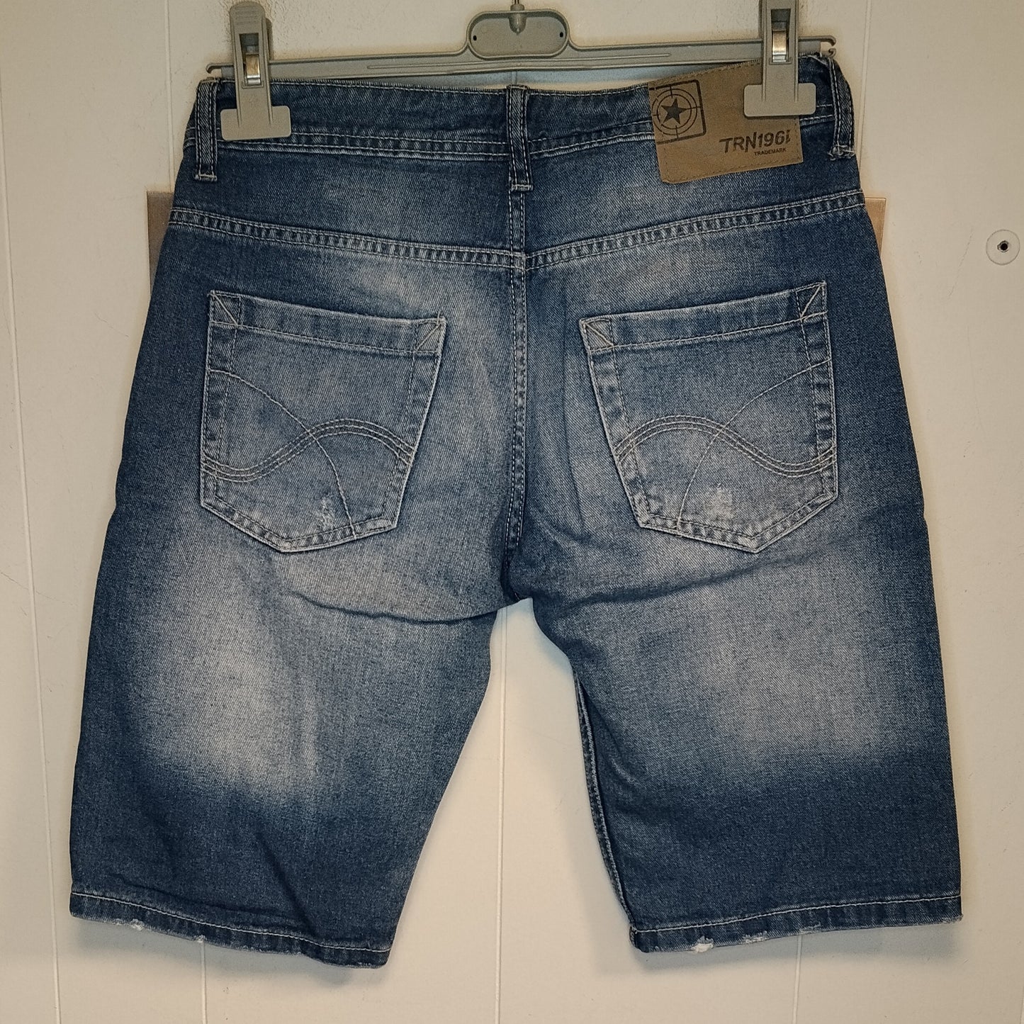 Bermuda Jeans Uomo TRN1961 Taglia 42 Girovita 74 cm Denim Lavaggio Medio